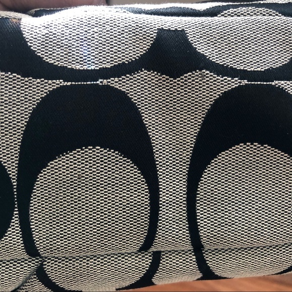 Coach convertible signature duffle bag - Picture 3 of 7